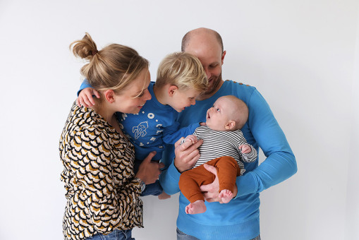 newbornfotografie-Woerden-Babyfotografie-Woerden-gezinsfotografie-Woerden-